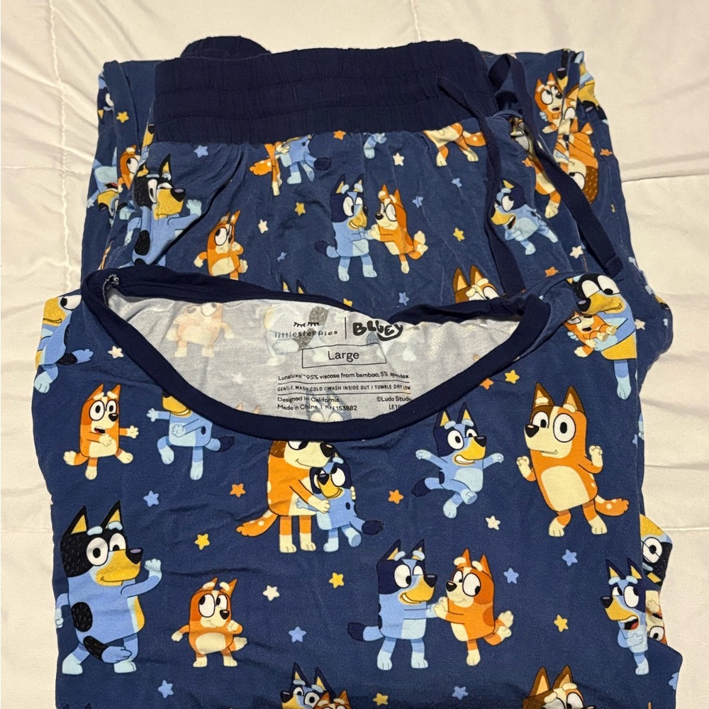 Men’s size Large Bluey little sleepies pajamas